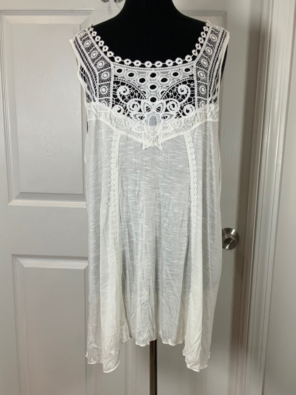 Forgotten Grace White Rayon Crochet Lace Boho Swing Tunic Tank Top Plus Size 1X